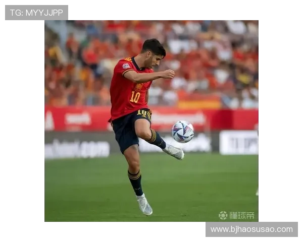 亚马尔 13 岁评论绯闻对象社媒旧照被翻出，劳尔 - 阿森西奥曾点赞引热议(2)